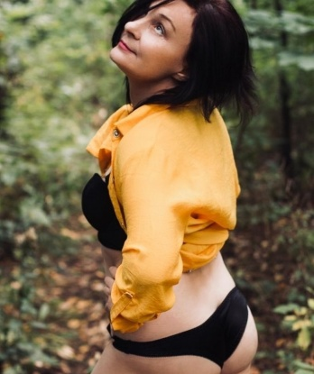 Сногсшибательная брюнетка приглашает состоятельного джентльмена для ярких приключений и горячих объятий. Буду ждать вашего звонка, чтобы устроить настоящий феерверк страсти. 2109, 38 лет